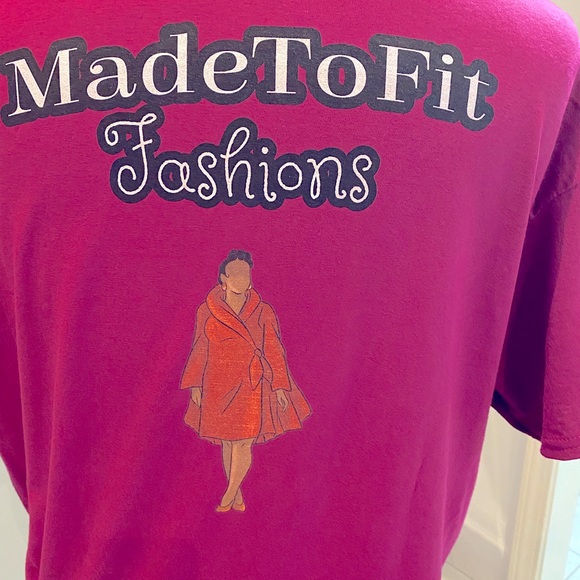 T/shirt - Picture 2 of 2